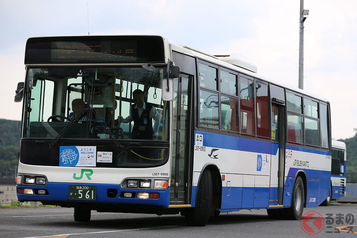 展示車両の日野「ブルーリボンシティ」