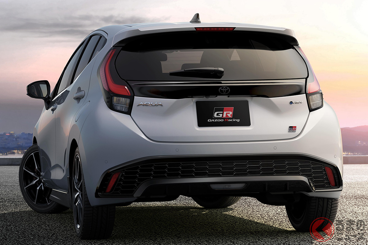 専用エアロでスポーティさを高めた「アクア GR SPORT」