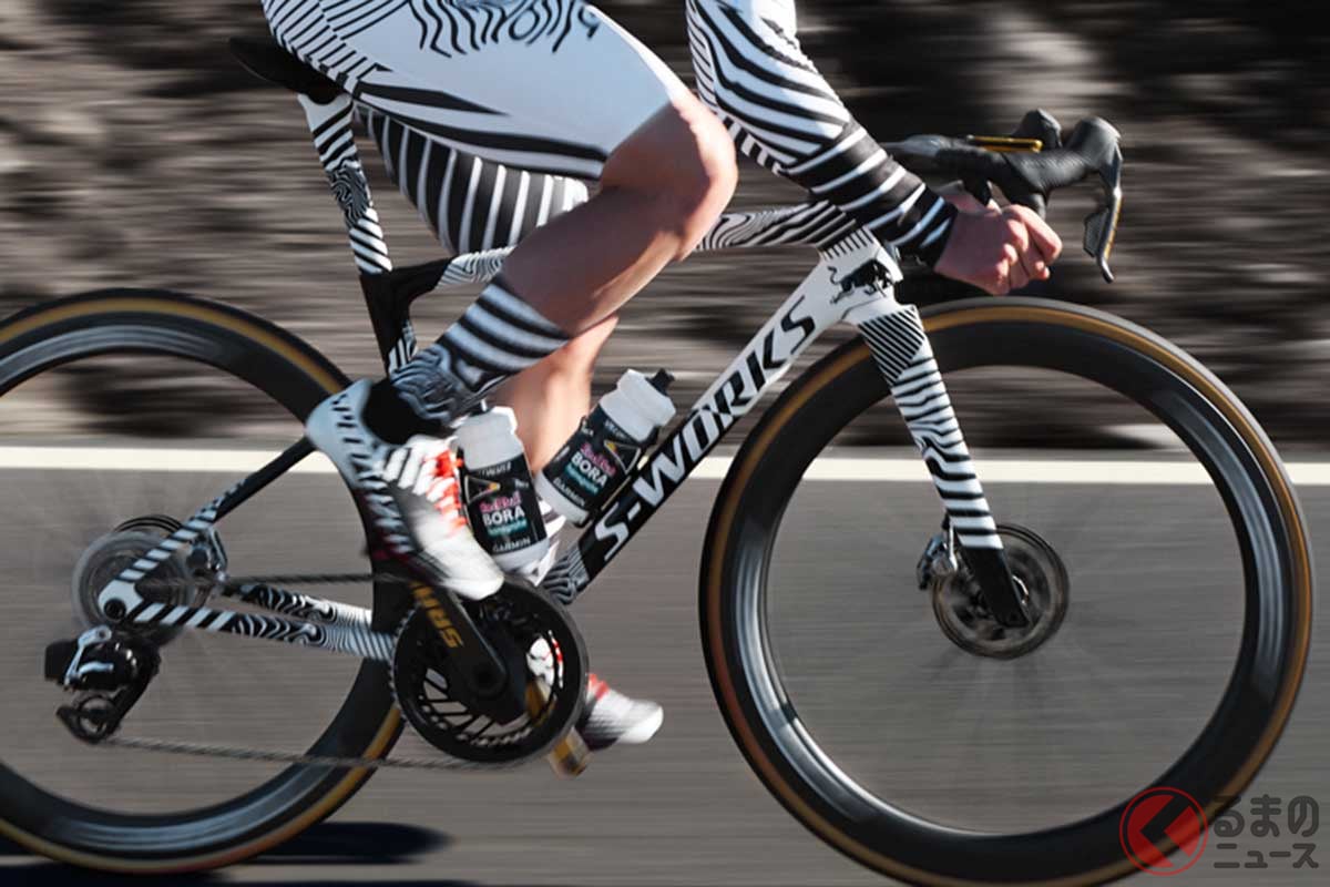 SPECILAIZED「S-Works Tarmac SL9」は、第113回ツール・ド・フランス(2026年)開幕に合わせて発表された、ロングセラーモデルの第9世代