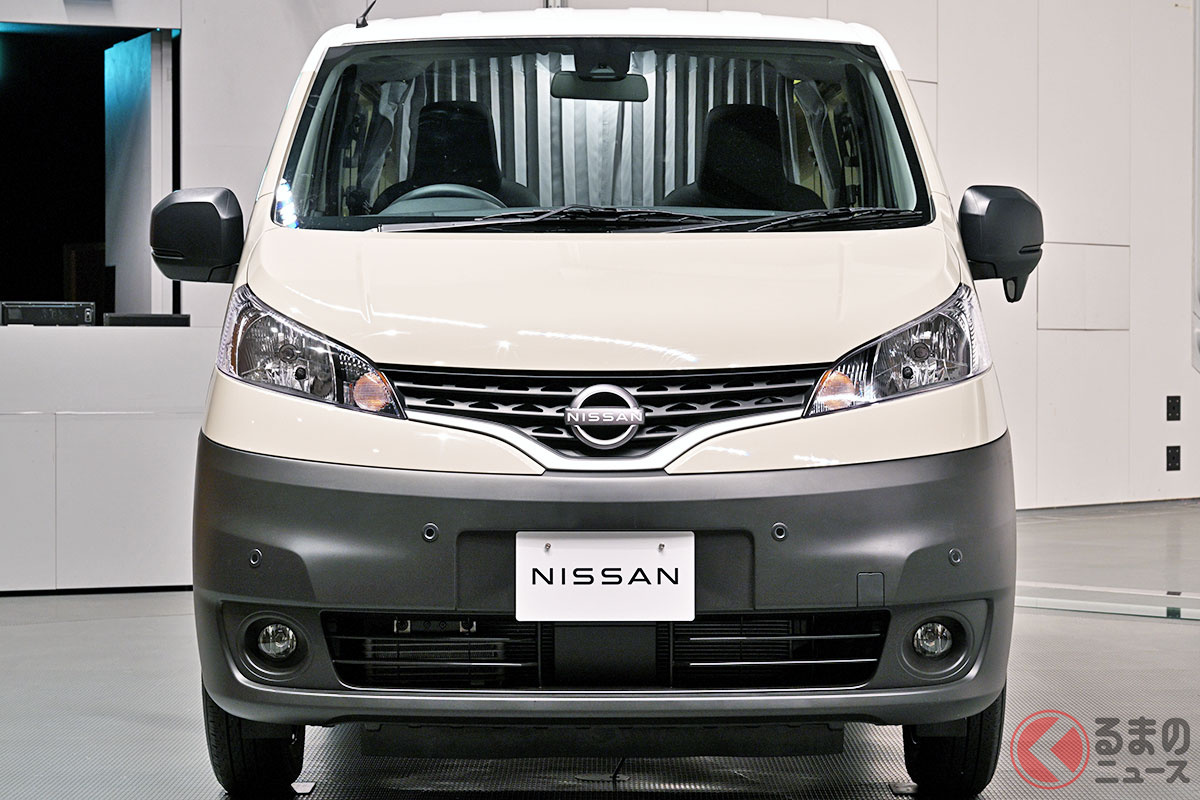 間接照明×極上ソファシートの「ラクラク“車中泊”」モデル!