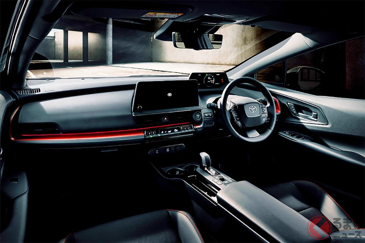 スタイリッシュな「プリウスZ」(PHEV)