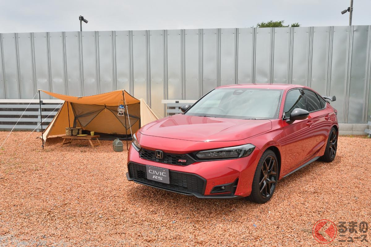 アウトドア体感撮影会に展示された車中泊仕様のホンダ「シビック RS」