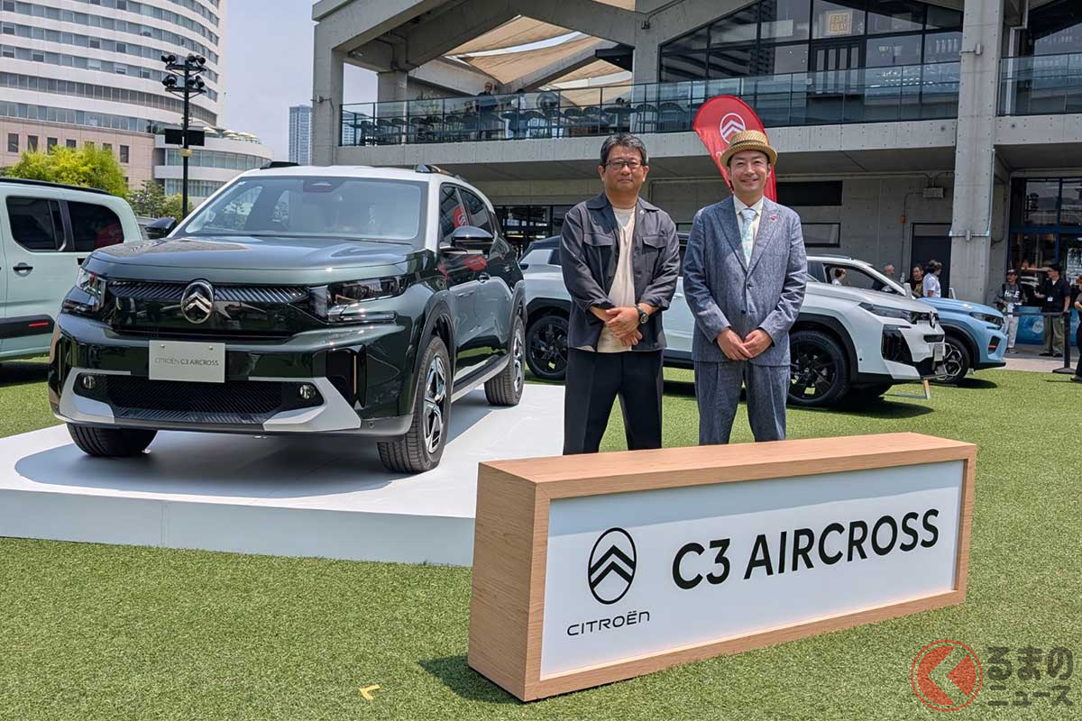 新型「“7人乗り”コンパクトSUV」発表！（左：ステランティス・ジャパン代表取締役社長 成田仁 氏／右：ステランティス・ジャパン フレンチブランド総括 小川隼平 氏）