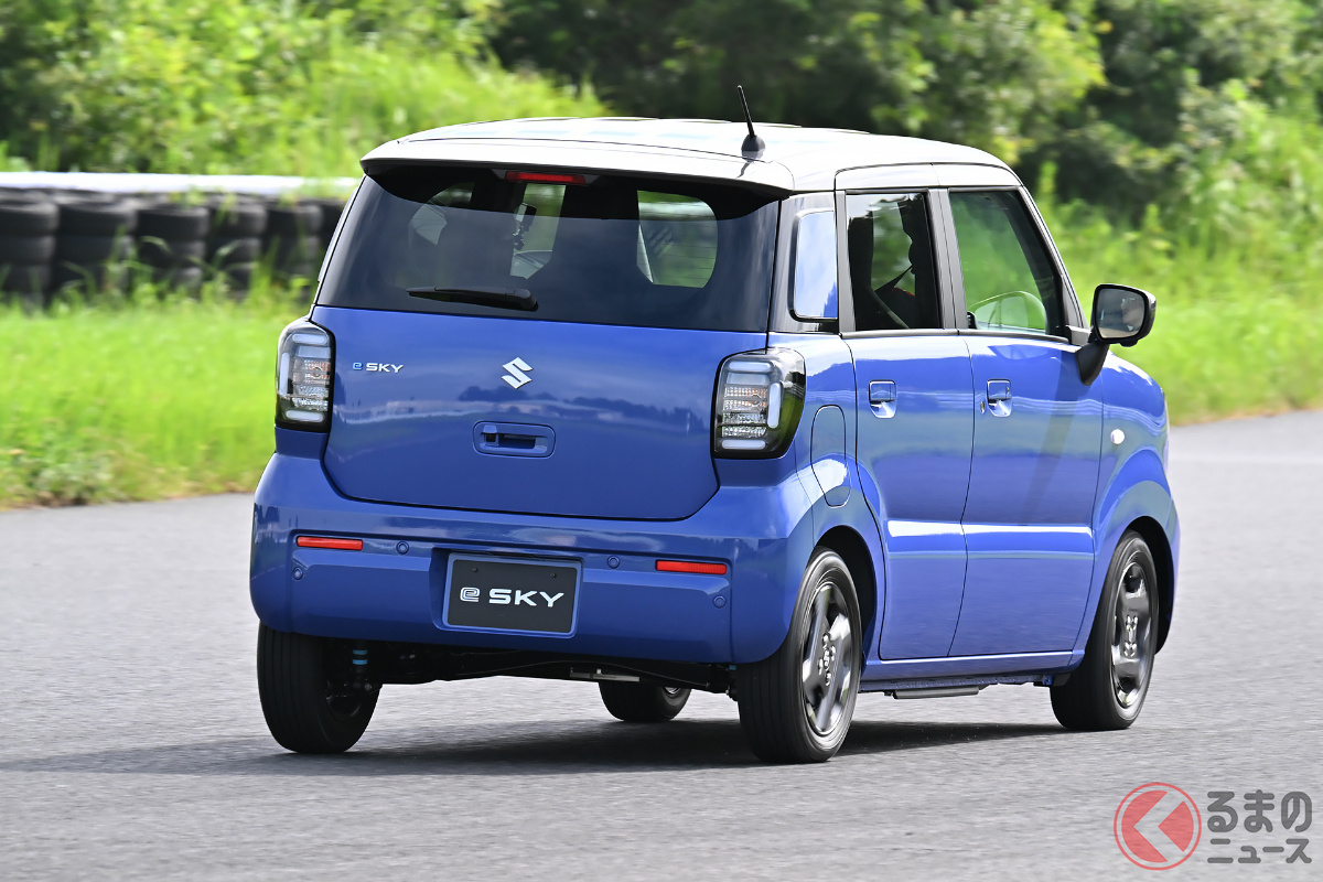 スズキの新型BEV「e SKY」