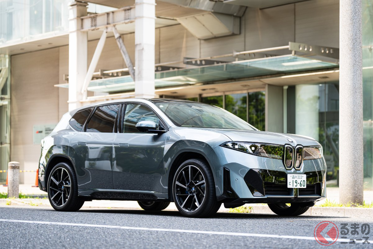 縦長ですっきりとしたキドニーグリルにより、新世代BMWらしい表情を見せています