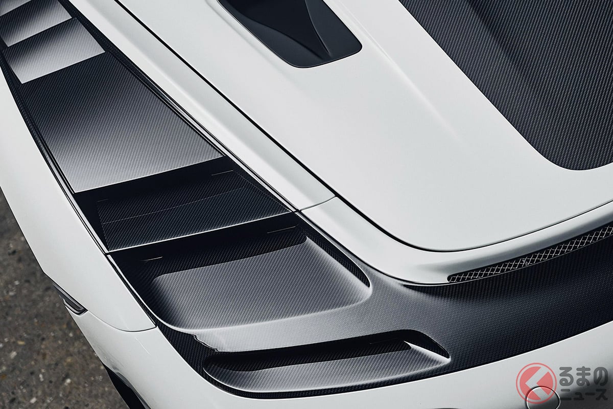 700馬力の「911 GT2 RS」をベースに約3年かけて製作された「フラッハバウRS」