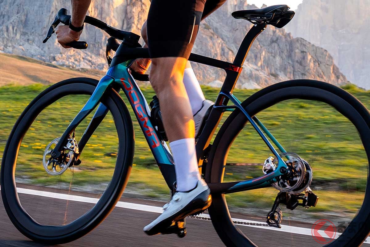 PINARELLO「DOGMA X」(2027年モデル)フレームセットの販売で価格(消費税10%込み)は127万6000円