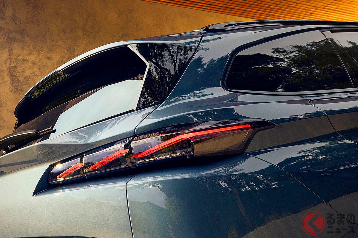 爪痕デザインを採用のプジョー「308 SW GT HYBRID」