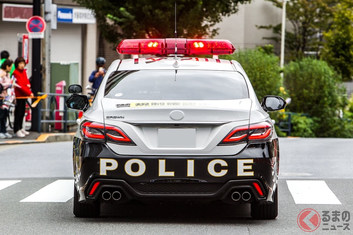 「パトカー」と一般車の衝突事故が多発!? (画像はイメージです、hide0714/PIXTA)