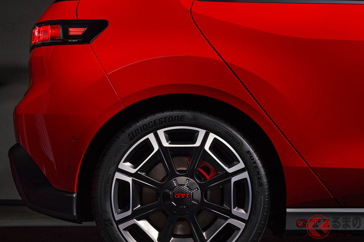 小さいボディに226馬力の強力パワトレを搭載する新型「ID.ポロGTI」