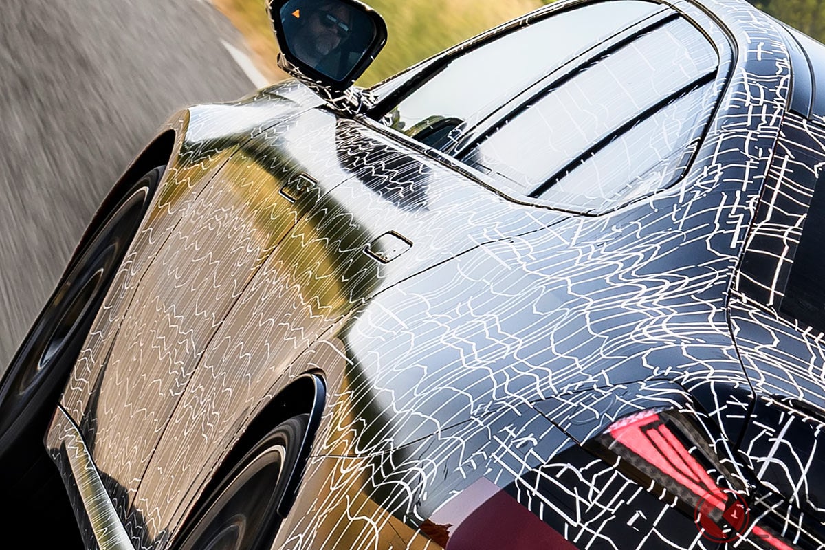 443馬力の「“4WD”スポーツセダン」!