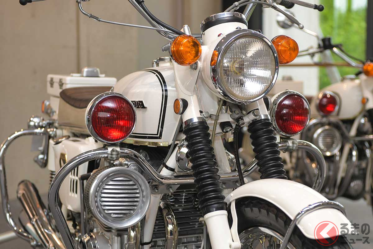 日本が世界に誇る名車、ホンダ「DREAM CB750 FOUR」（1969年）の白バイ仕様車「DREAM CB750 P」（1970年）。白バイならではの赤色灯やサイレンを装備し、フロントフォークやフェンダーまで徹底的に「白」!!