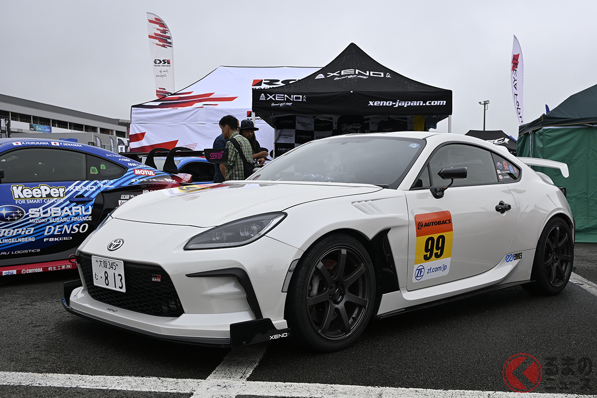 XENOブースに展示されていたGR86 ナローボディタイプのデモカー