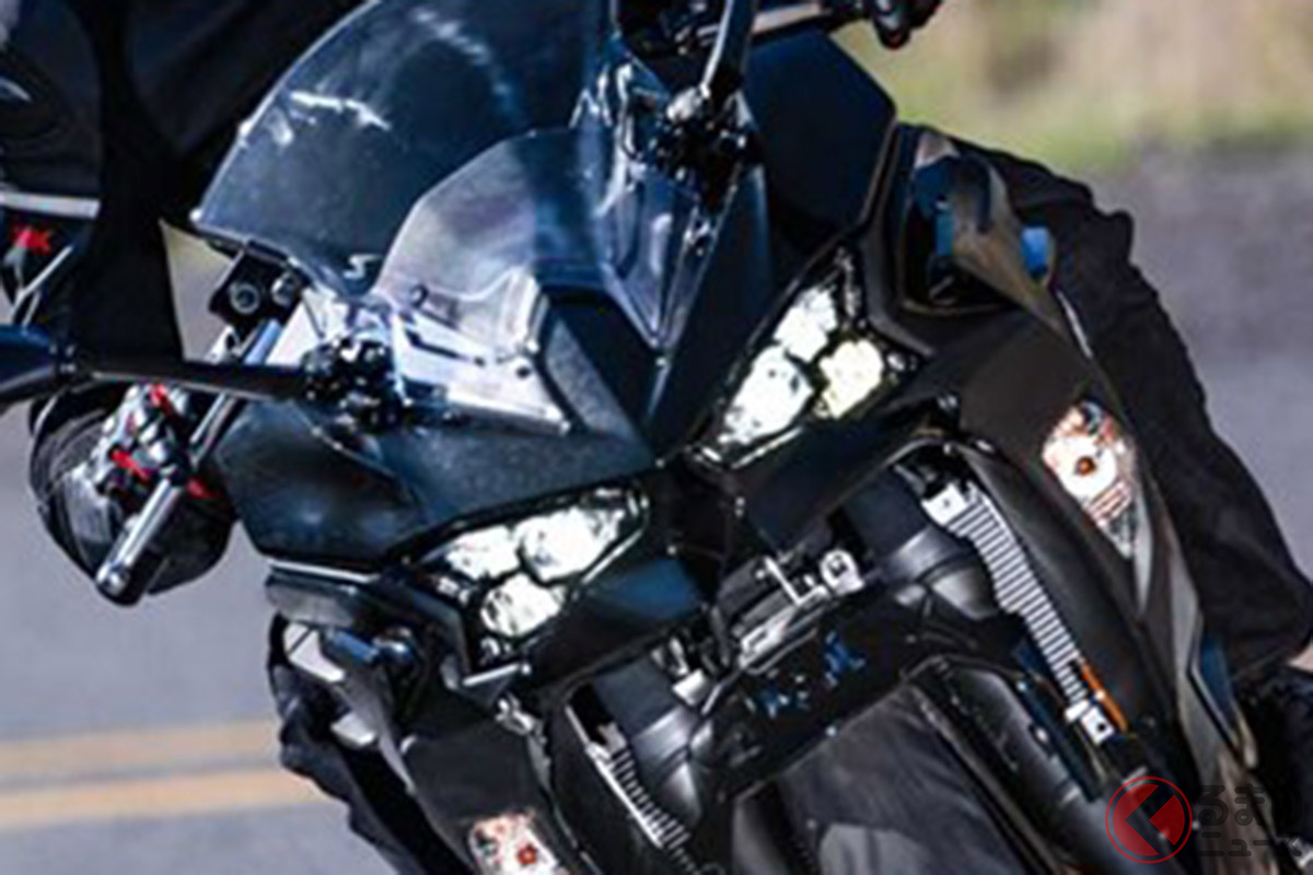 Kawasaki Ninja 500 2027年式;延續黑色系塗裝與451cc並列雙缸動力配置。