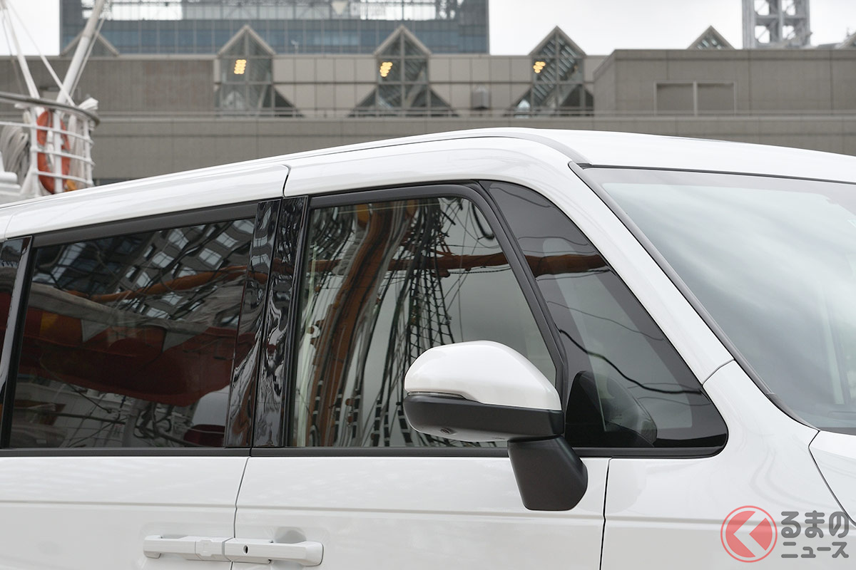 昔は運転中に腕だけ日焼けするということが多かったが最近ではガラスの性能が向上したことであまり日焼けの心配をしなくても良い?