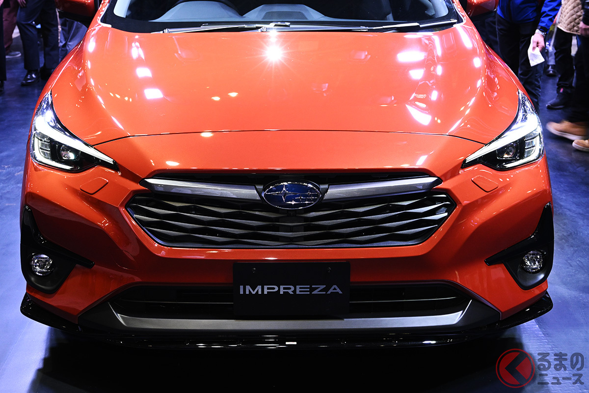 東京オートサロン2023でお披露目された新型「インプレッサ(日本仕様プロトタイプ/STIパーツ装着車)」 その一方で海外では4000万円超えの価格が付いた初代モデルを発見!