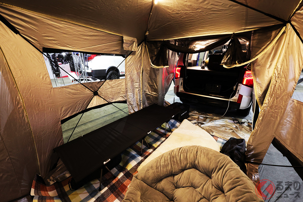これからは車中泊+外付けテントが流行るのか?(撮影:山岡和正)