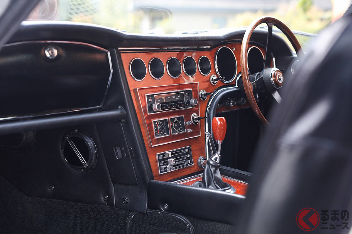 トヨタが愛車を中身から変える!? 夢の「2000GT」も実現出来るかも!(画像は2000GTの内装)