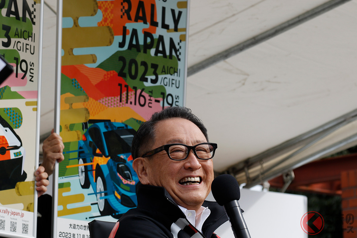 新城ラリー2023のトークショーに登壇した豊田章男氏