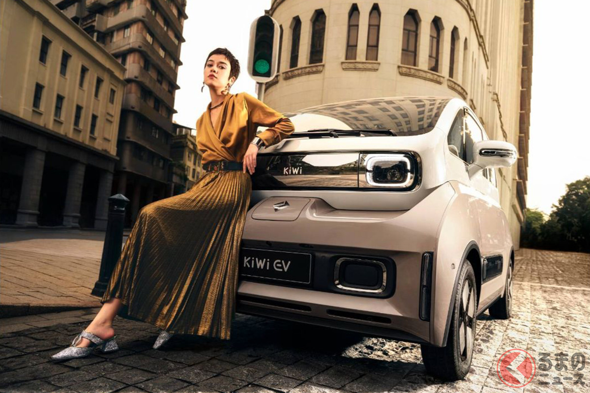 洗練されたデザインが印象的な「KiWi EV」(中国国内で生産)