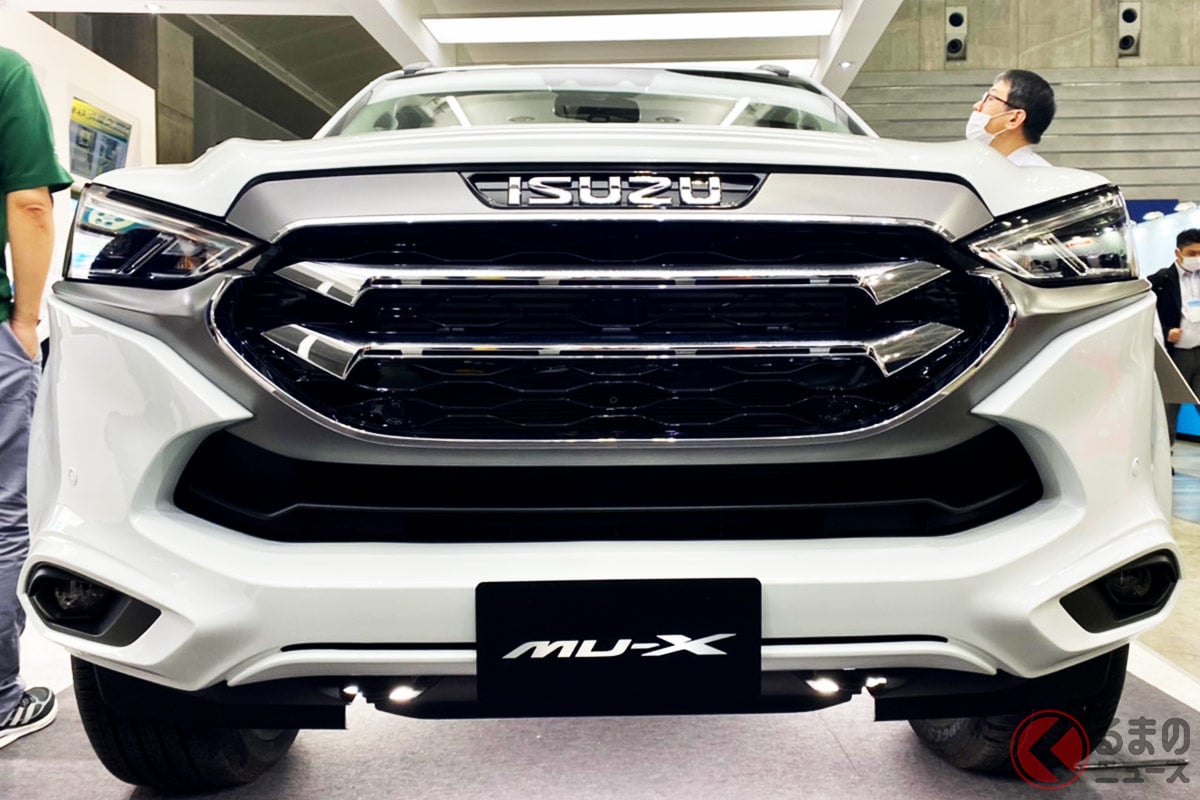 日本市場ではすでに乗用車事業から撤退しているいすゞだが海外では3列SUV「MU-X」を発売している(画像は横浜でお披露目されたもの)