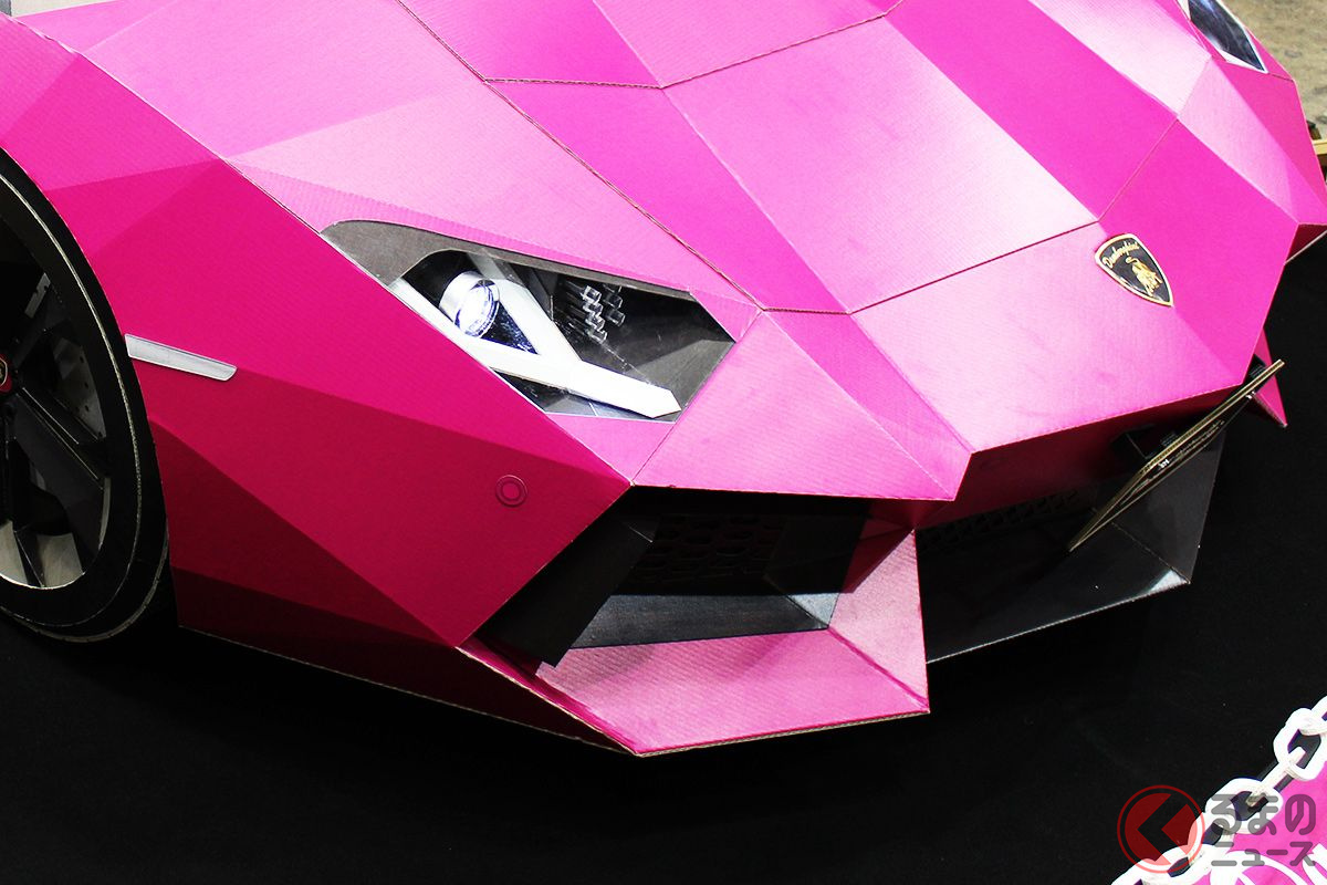 東日本大震災をきっかけに製作された「ダンボルギーニ・アヴェンダンボール」(画像提供:今野梱包株式会社)