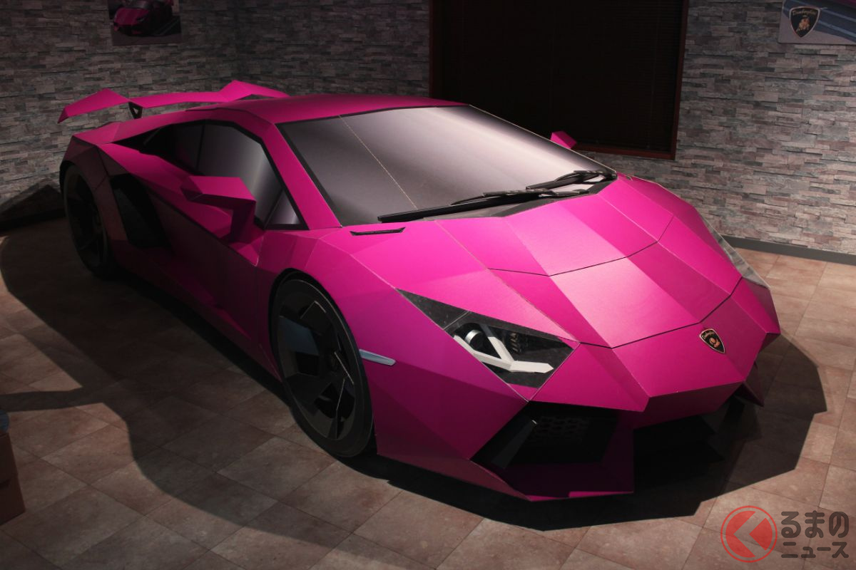 東日本大震災をきっかけに製作された「ダンボルギーニ・アヴェンダンボール」(画像提供:今野梱包株式会社)