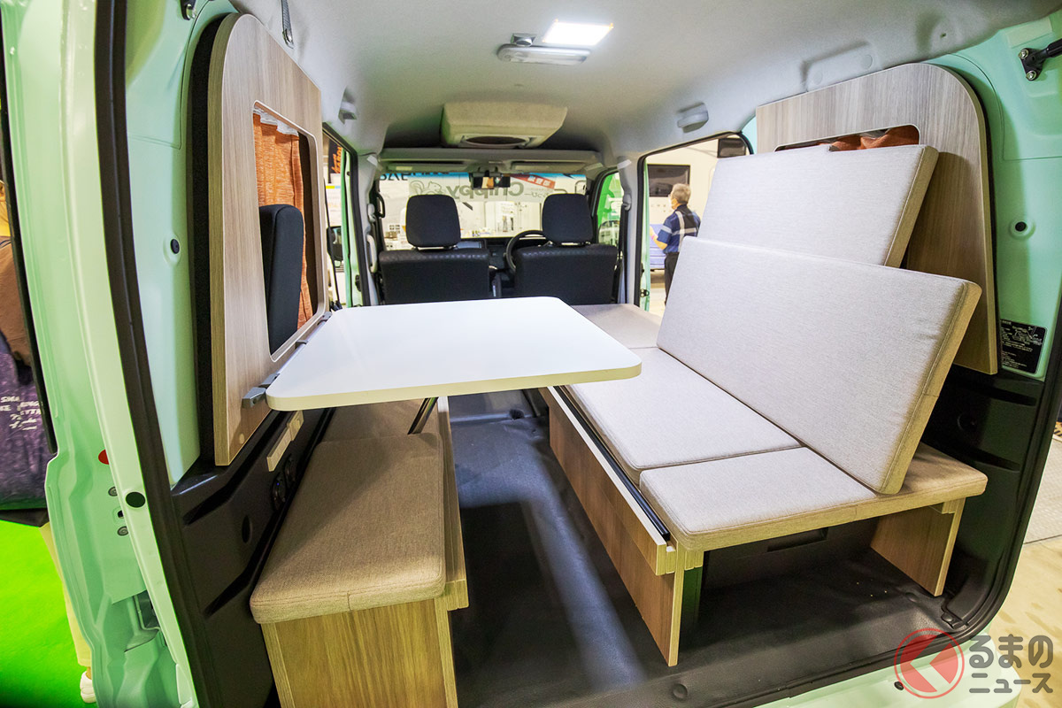 換気が肝!? 最近の軽キャンパーは上手に換気出来るかが重要!? (画像:キャンパー厚木の「ハイゼット」)