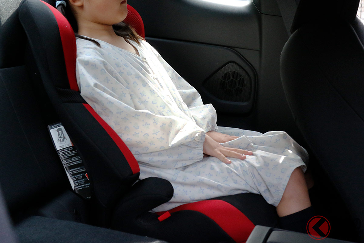 例年、夏になると報道される「車内の熱中症…」 「雨の日だから…」「少しの間なら…」と油断してクルマから離れるのは危険!(画像はイメージ)