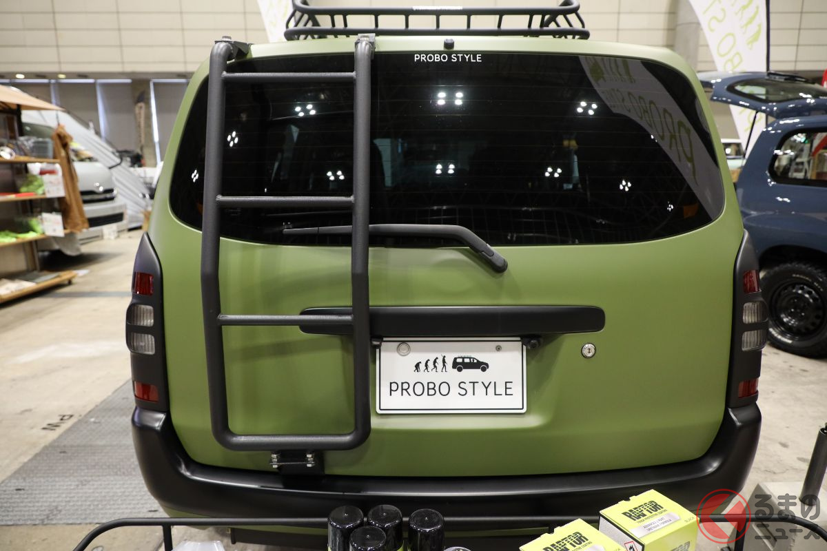 リアもオフロードテイスト満載! アウトドアカスタム仕様がカッコいい!