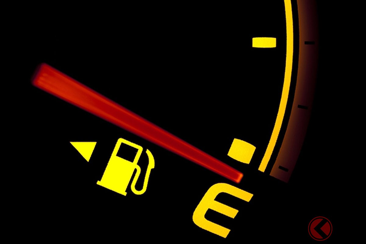 意外!? 高速道路でガス欠起こせば「違反」になる？ 給油ランプ点灯したらどれくらい走れるの？