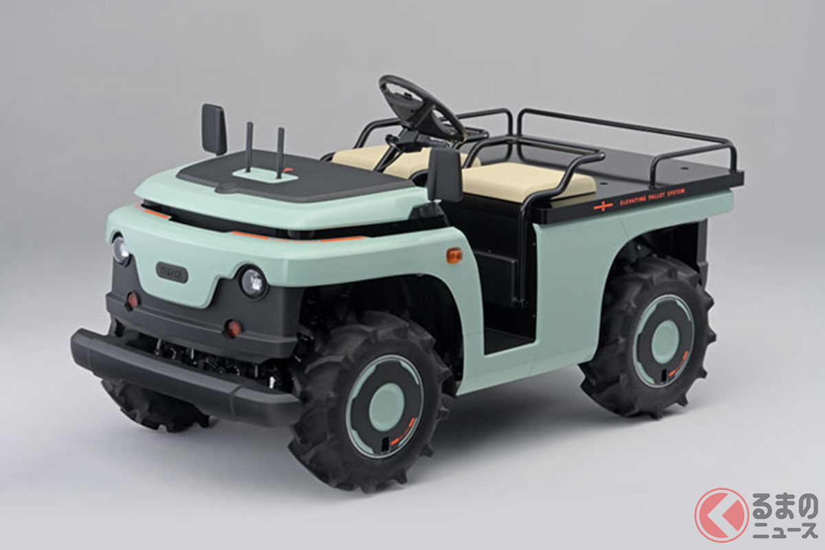 ヤマハが開発した現代版「屋根なし軽トラ果樹園仕様」といえる「果樹園作業支援自動走行車」