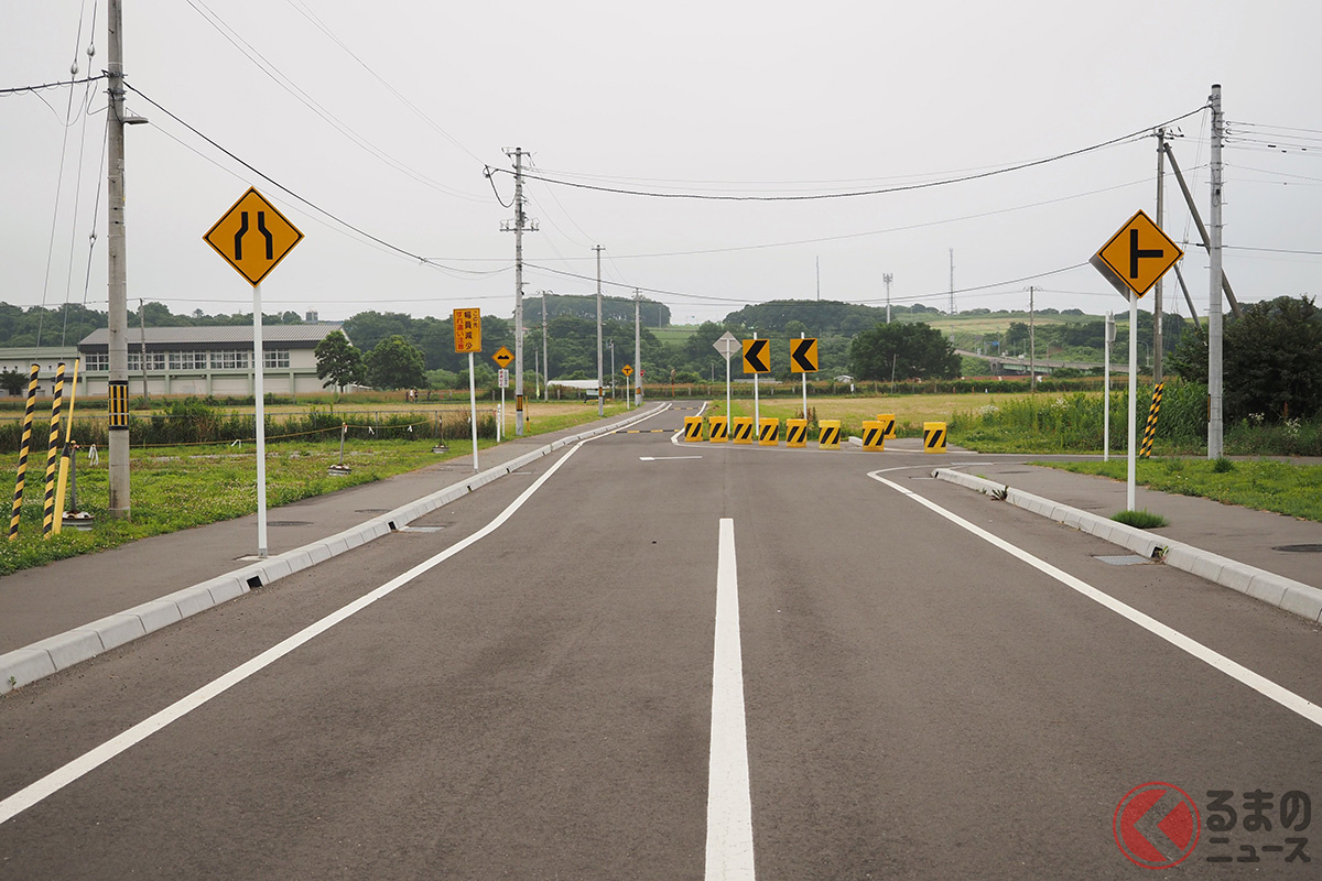 道路の左右で「ハ」「ト」 逆に気になってしまう（画像提供：Billy @kswmochi）