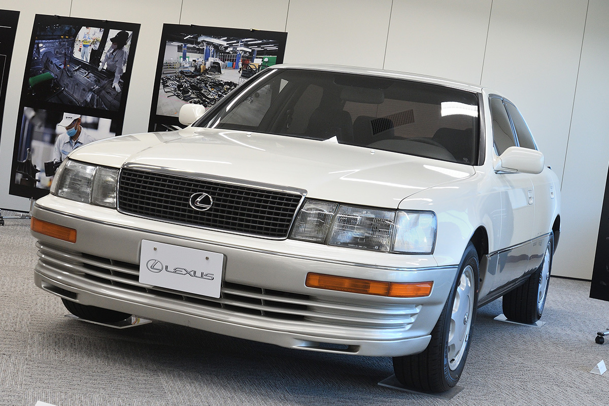 存在感が凄い!? レクサスの初代「LS400」