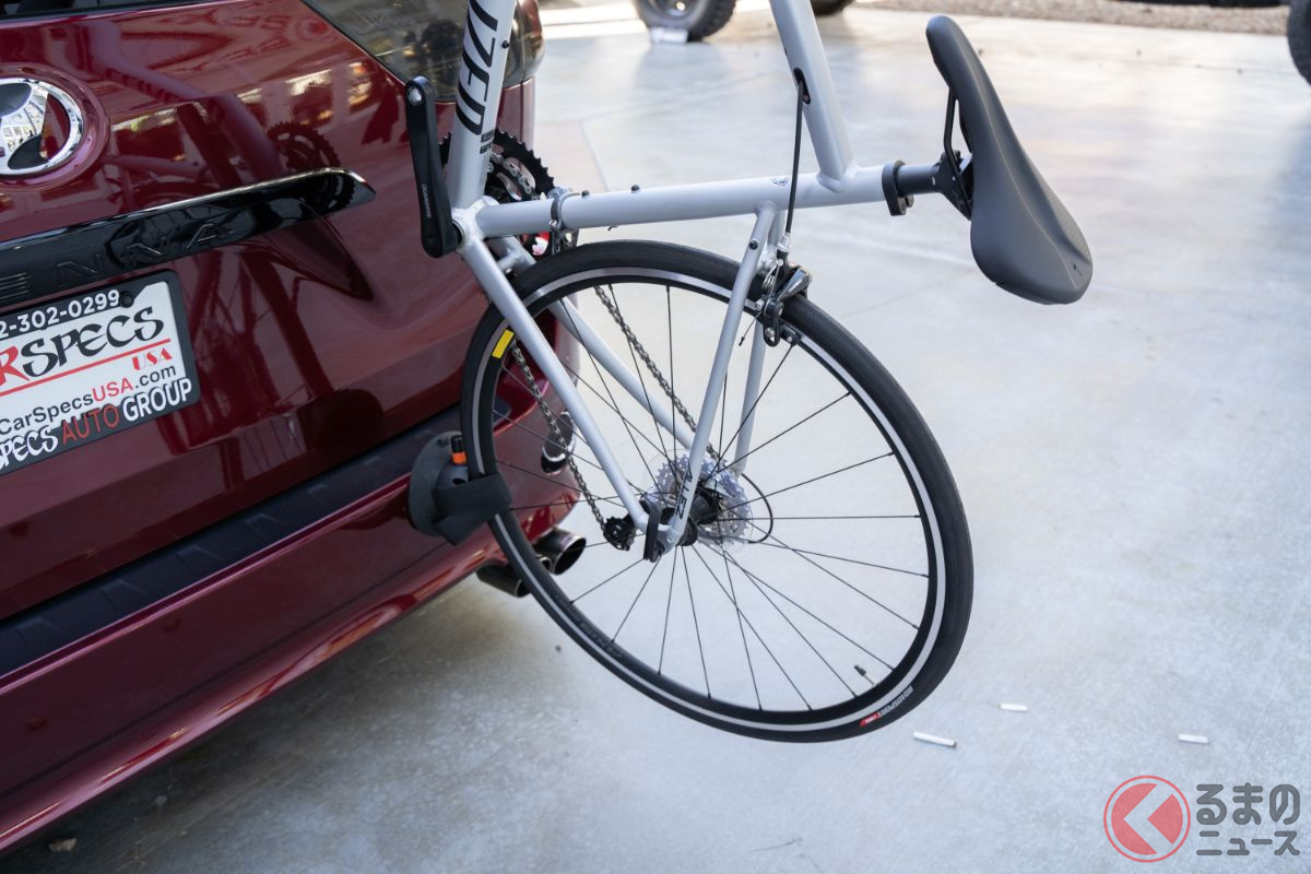 テールゲートには自転車を積載できるLMシエナ!(撮影:加藤博人)