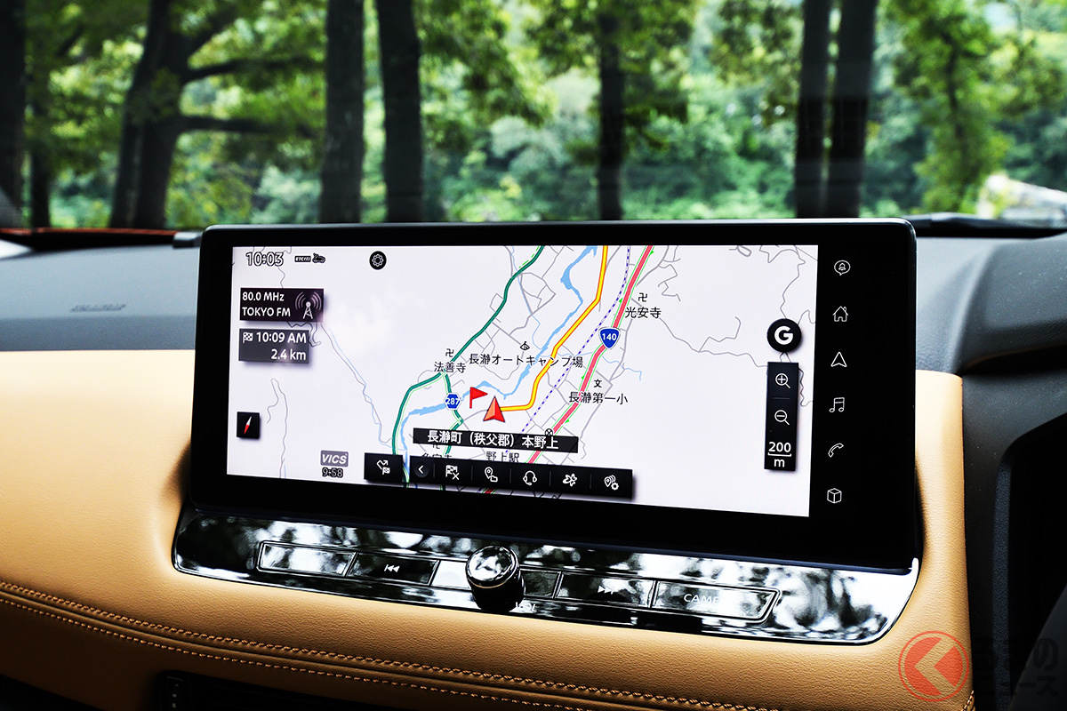 メーカーオプションのなかでも納車に影響があるとされるナビゲーションシステム(画像は日産「エクストレイル」)