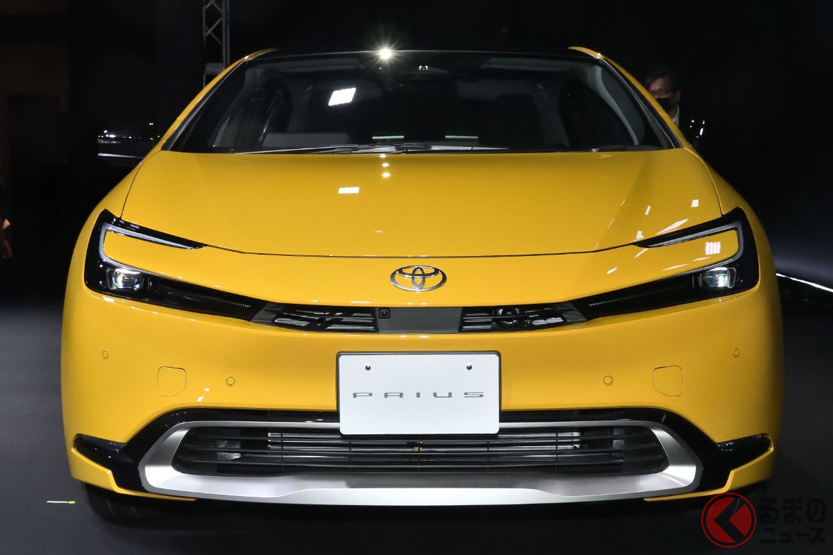 新しいサブスクとなる「KINTO Unlimited」に対応した新型プリウスが東京オートサロン2023で初公開される(画像:ワールドプレミア時)