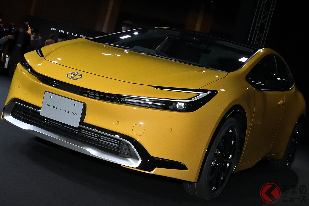 速くて燃費が良くて…かっこいい! 最強のプリウスをトヨタが発表!(画像は日本でのワールドプレミア)