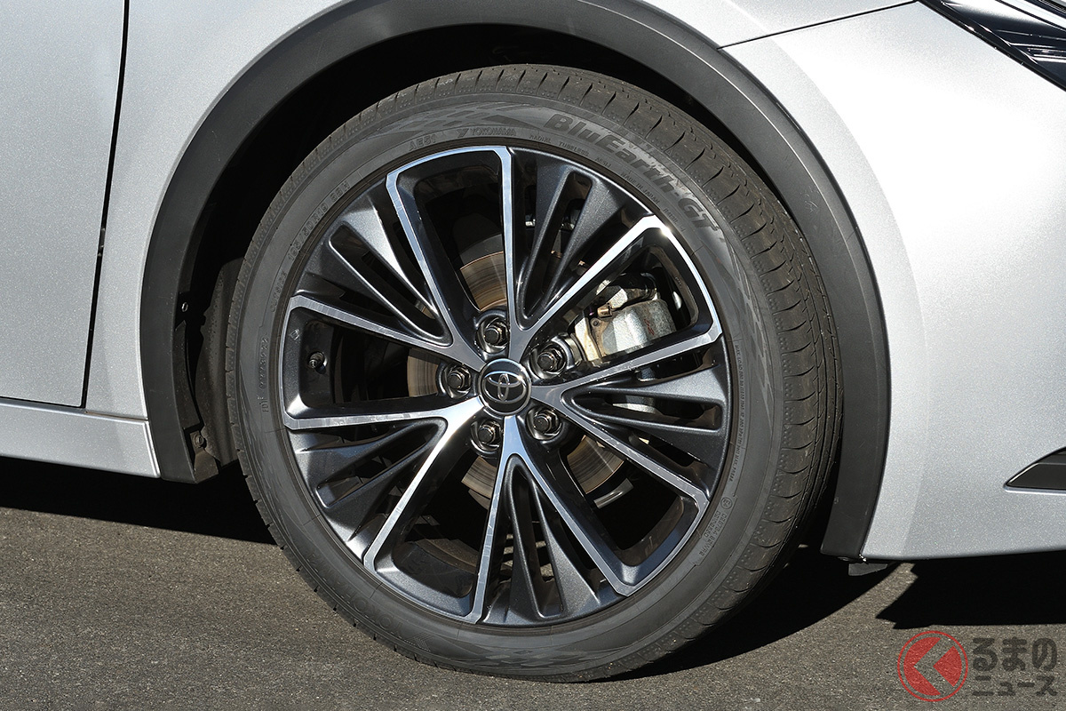 トヨタ新型プリウス(プロトタイプ)に装着される19インチホイール