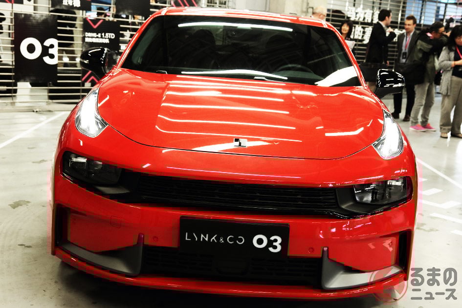 日本参入の噂もチラホラ… 中国Lynk & Coのハイパフォーマンスセダンが日本で目撃された!?(画像は過去に富士スピードウェイで開催されたLynk & Co「03」のワールドプレミアム)