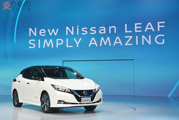 9月6日、幕張メッセにて世界初披露された新型「リーフ」。日産の100％電気自動車（2017年9月6日、鈴木ケンイチ撮影）。
