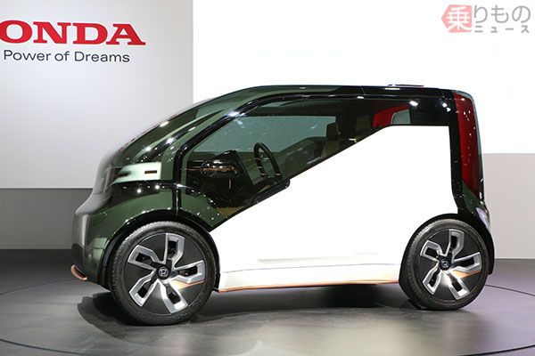 日本初披露、「Honda NeuV」。自動運転を実現するAIを搭載したシティコミューターのコンセプト。